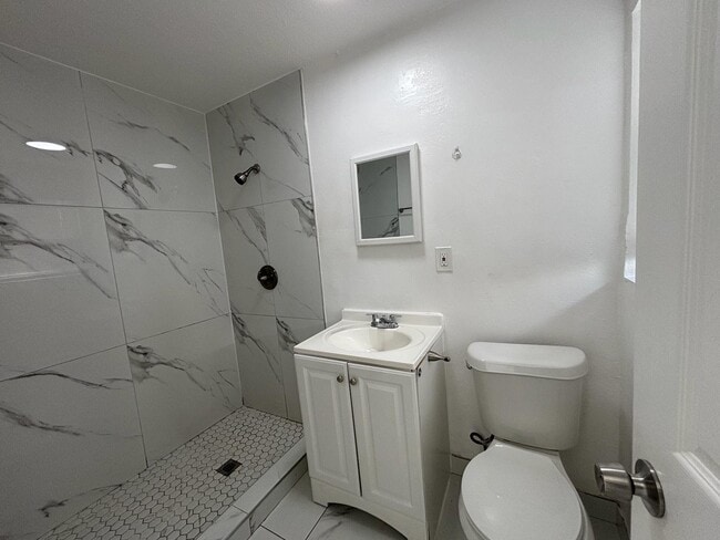 431 N East Ave Unit 435
