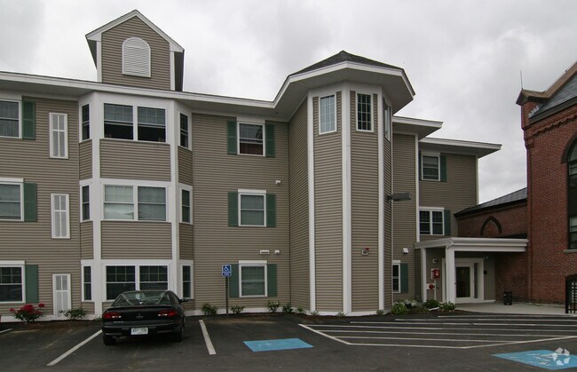 Photo - Casimir Place