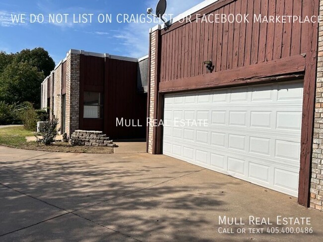 Photo - 2824 Silvertree Dr