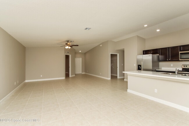 Photo - 2110 Watkins Rd SE