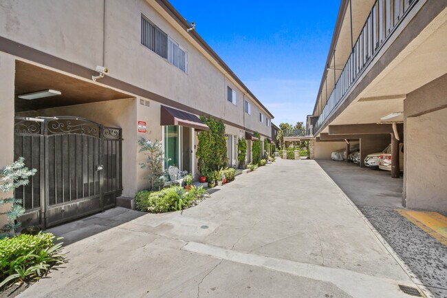 Lakewood Apartments