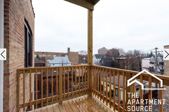 Photo - 4409 N Seeley Ave Unidad 3