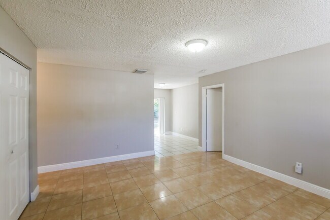 Photo - 18940 NW 33rd Pl