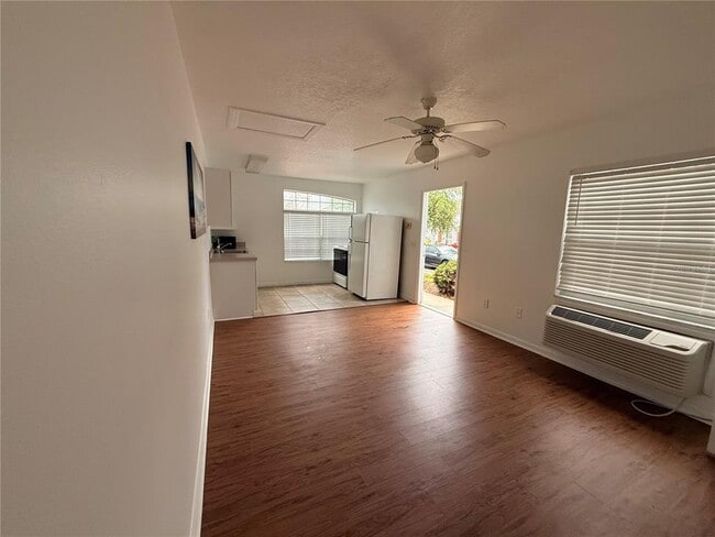 Photo - 527 Caribbean Dr