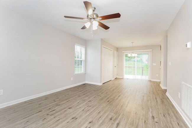 Photo - 4837 Terragon Trail