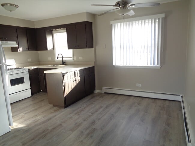 Photo - 8701 S 81st Ct Unidad 3