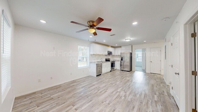 Photo - 2220 Flesher Ave