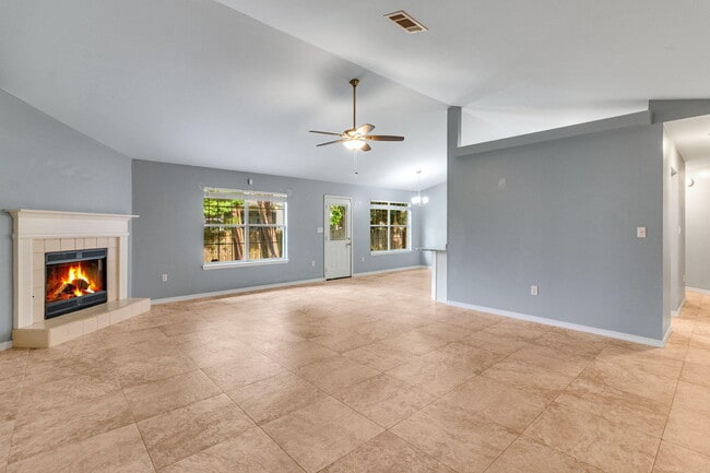 Photo - 210 S Shore Dr