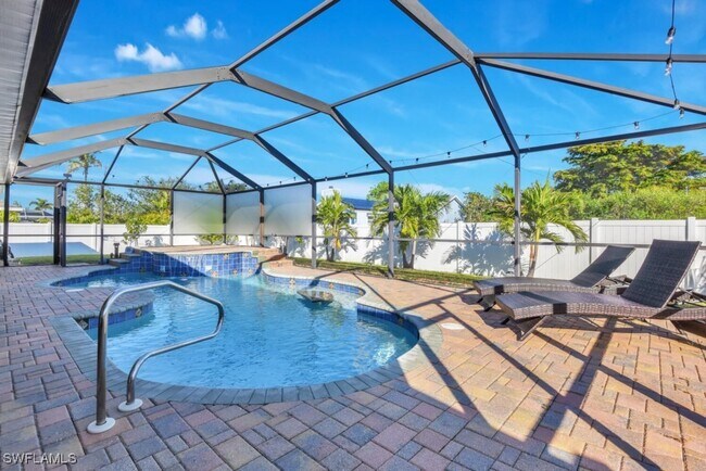 Photo - 2217 SW 4th Ave