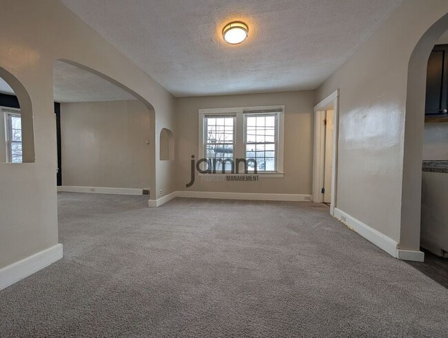 Photo - 1476 W 107th St Unit 1476 W 107th Upper