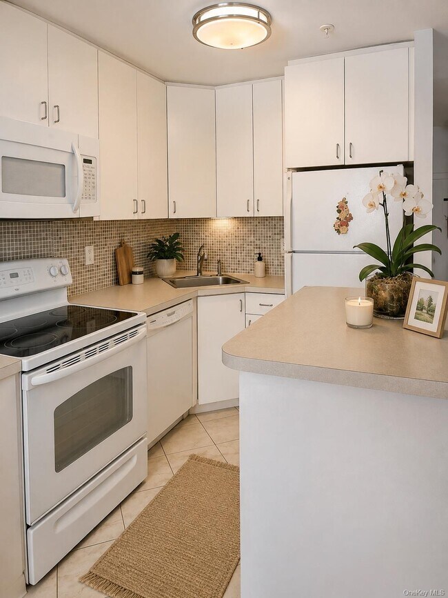 Photo - 10 Canterbury Rd Unit 1-B