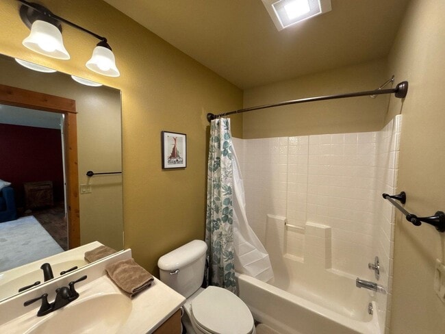 Photo - 300 Blackberry Ln