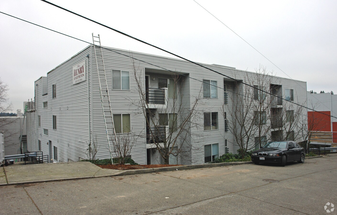 Maple Leaf Residences - Maple Leaf Residences