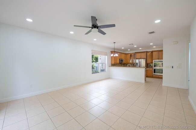 4668 SW 183rd Ave