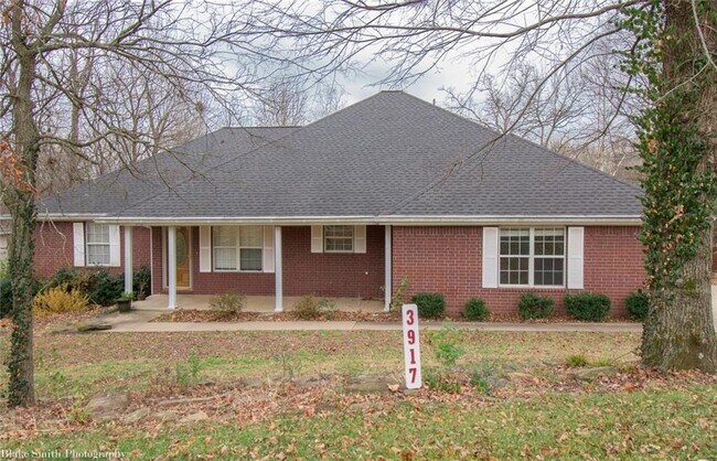 Photo - 3917 E Caston Dr