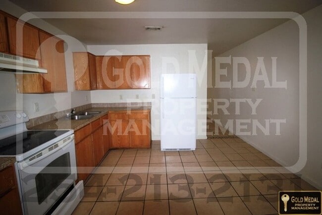 Photo - 1812 Aztec Trce Unidad B