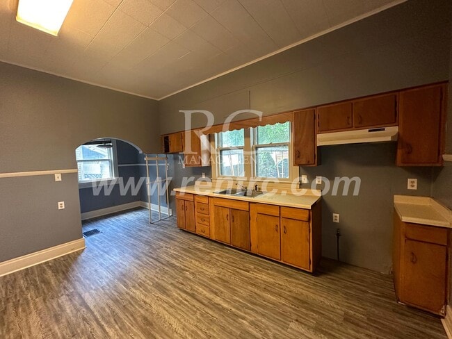 Photo - 1117 Gilbert-