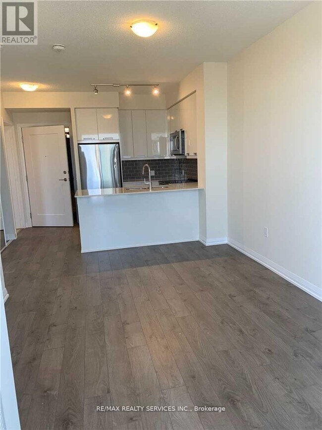 Photo - 35 Watergarden Dr Unit 1812