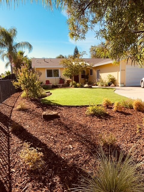 Photo - 920 Linwood St