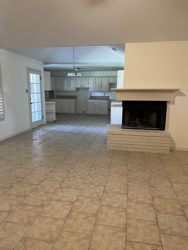 Photo - 1218 Saint John Loop