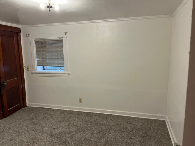 Photo - 1915 Kenilworth Ave Unit Garden Apartment