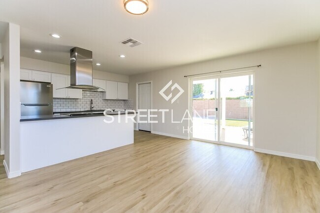 Photo - Now offering the first full months rent free!