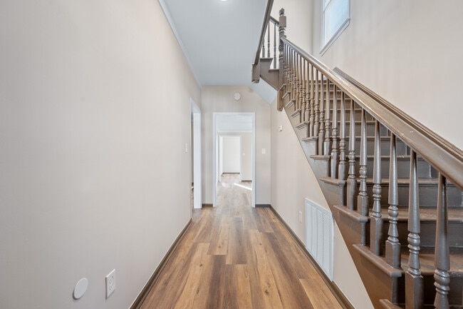 Photo - 1015 Cabell St