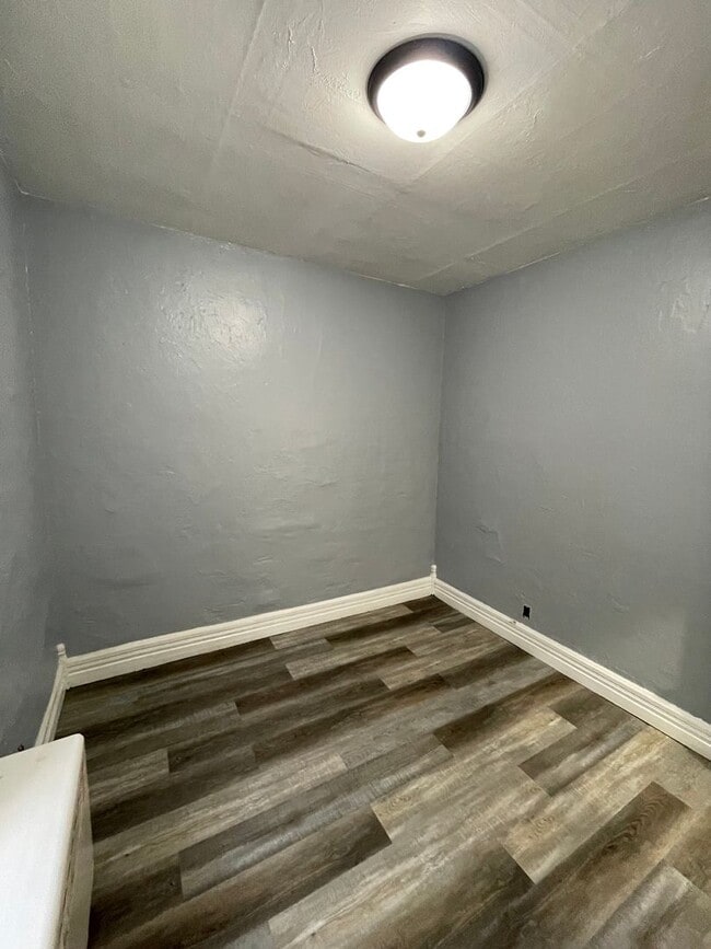 Photo - 810 Wells St Unit 6