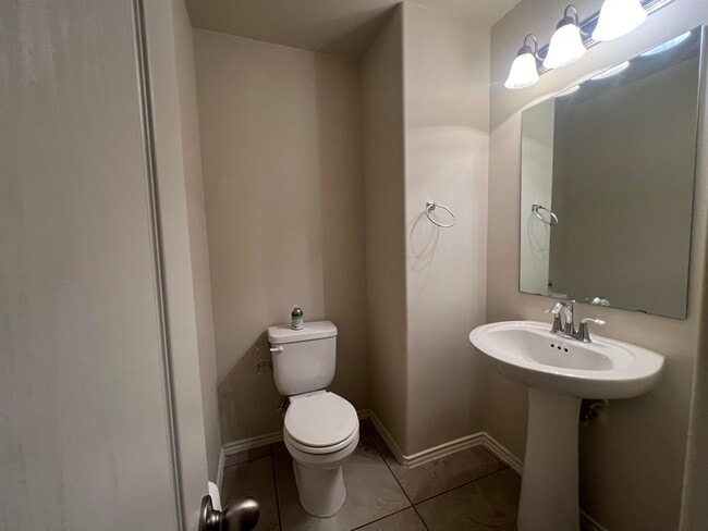 Photo - 815 Bartolome Ln