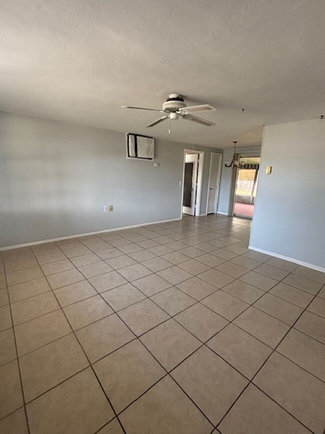 Photo - 2/1 available now!