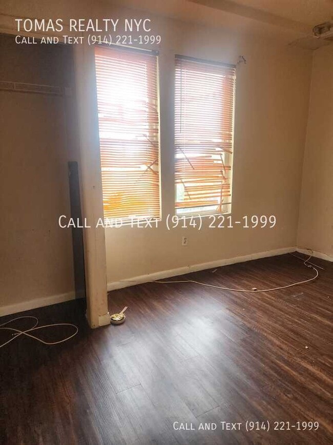 Photo - 149 W 5th St Unit 1