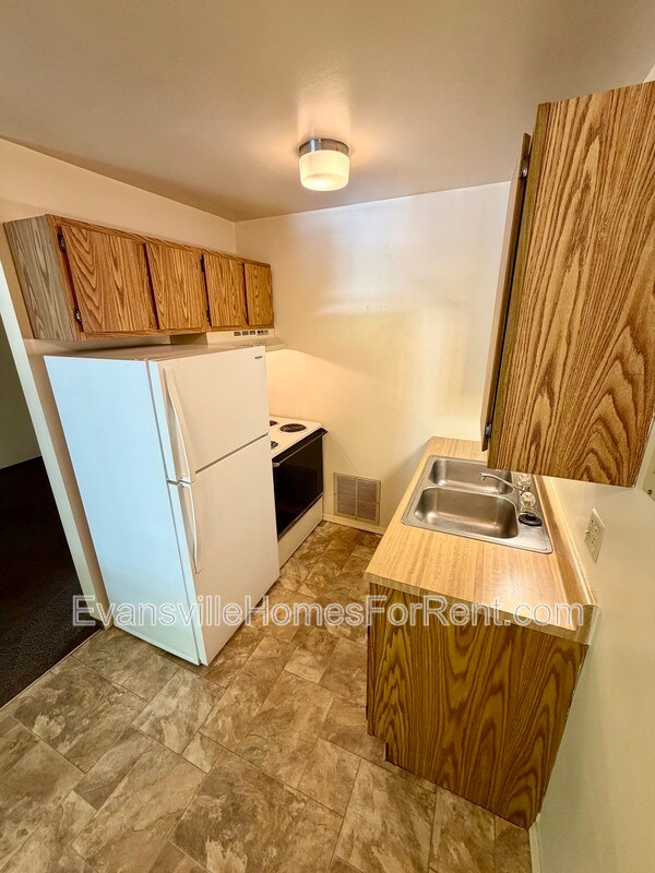 Photo - 437 S Bosse Ave