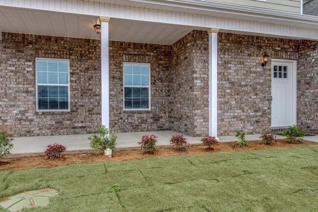 Photo - Spacious 4 Bedroom Home with Open Floor Plan Near Westwood Elementary