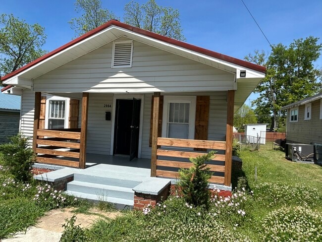 Photo - 2904 Garrison Ave SW