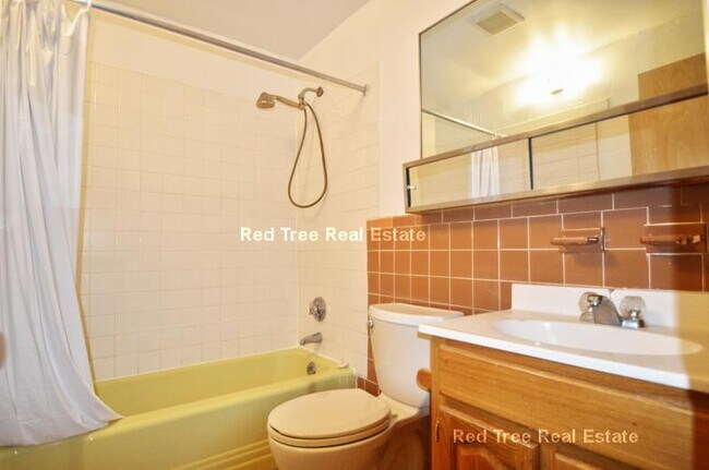 Photo - 33 Lancaster Terrace Unit 106