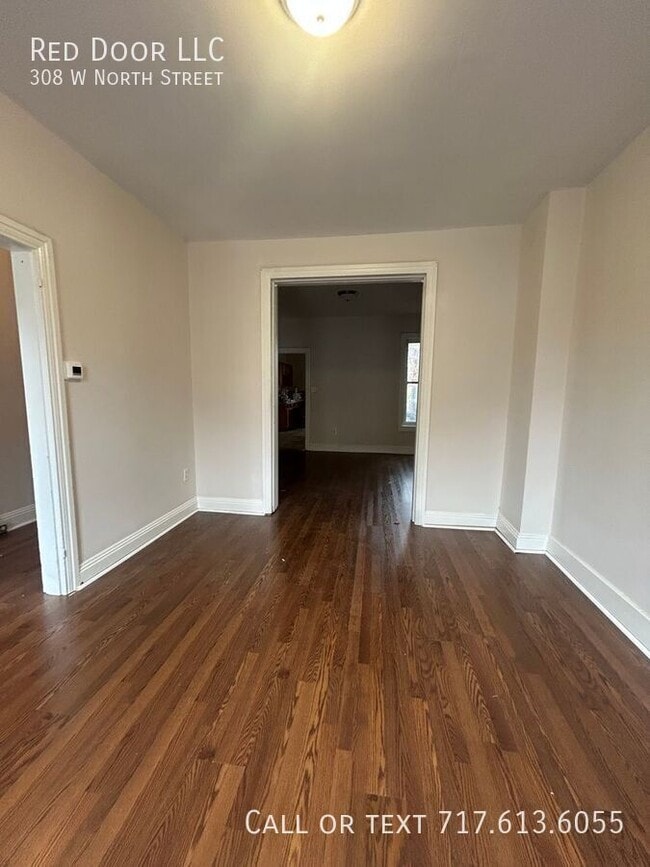 Photo - 308 W North St