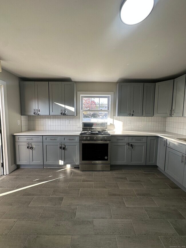 Photo - 1065 Central Ave