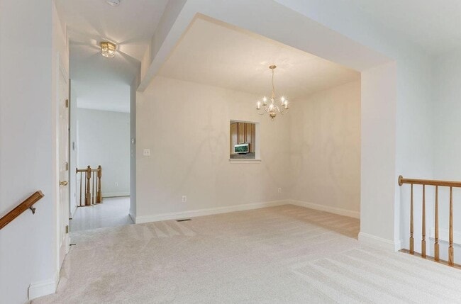 Photo - 43784 Brookline Terrace