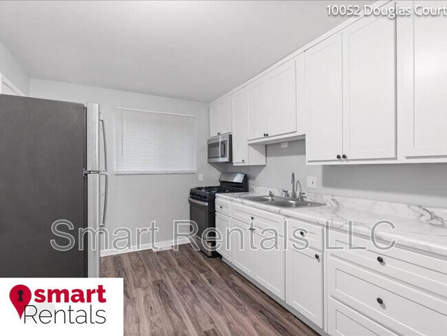 Photo - 10052 Douglas Ct