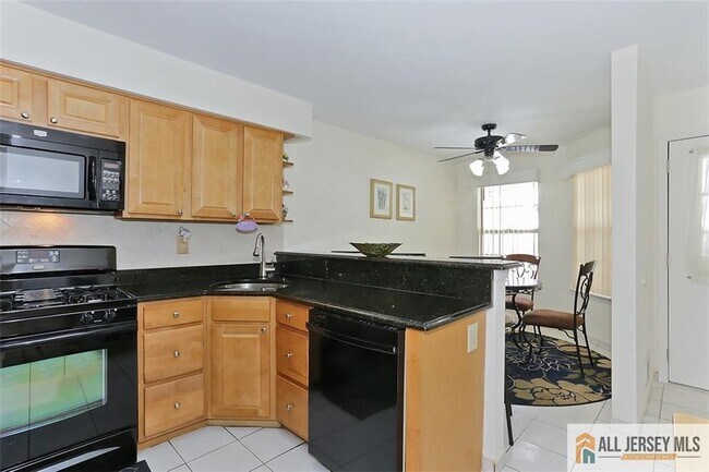 Photo - 173 Salem Rd