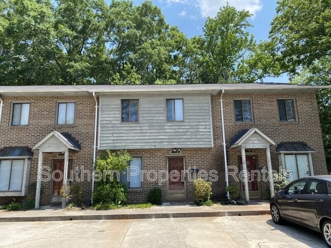 Building Photo - 400 N Steele St Unit B - 1