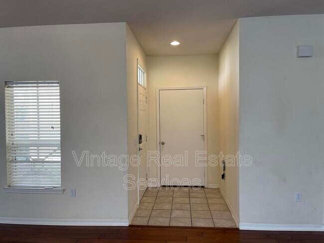 Photo - 4007 Sand Palm Ct