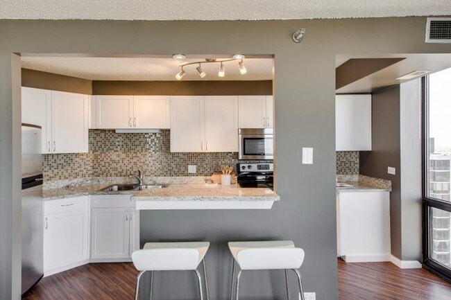 Photo - 1730 N Clark St Unit 616