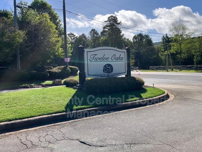 Photo - 230 Smith Glen Dr