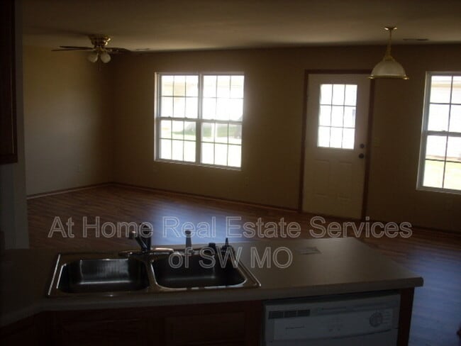 Photo - 1123 S Clifton Ave