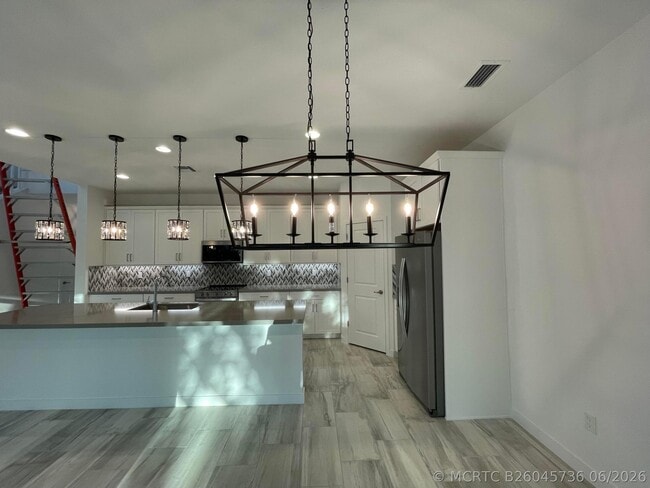 Photo - 4415 Arcturus Ln