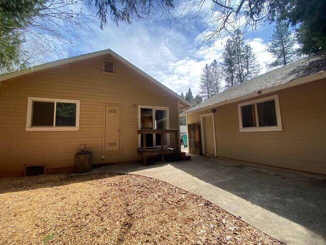 Photo - 106 Perseverance Mine Ct