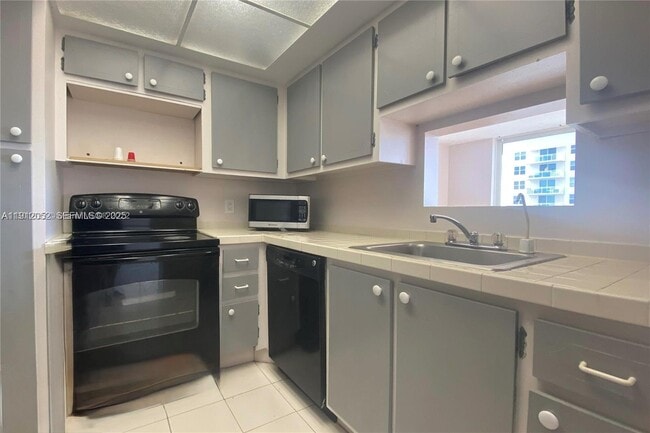 Photo - 430 Golden Isles Dr Unit 701