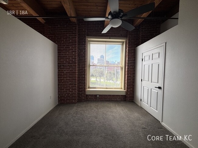 Photo - 204 W 5th St Unit 204