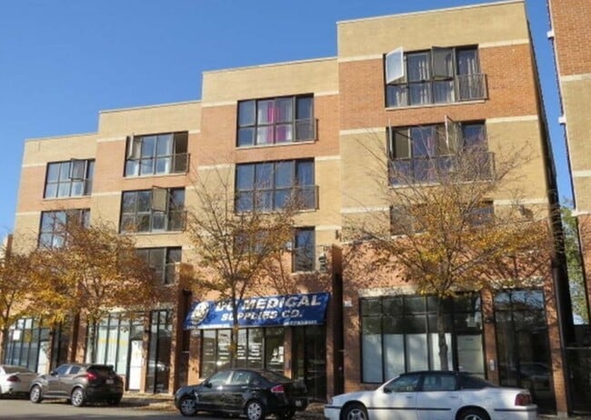 Photo - 2440 W Madison St Unit 3a